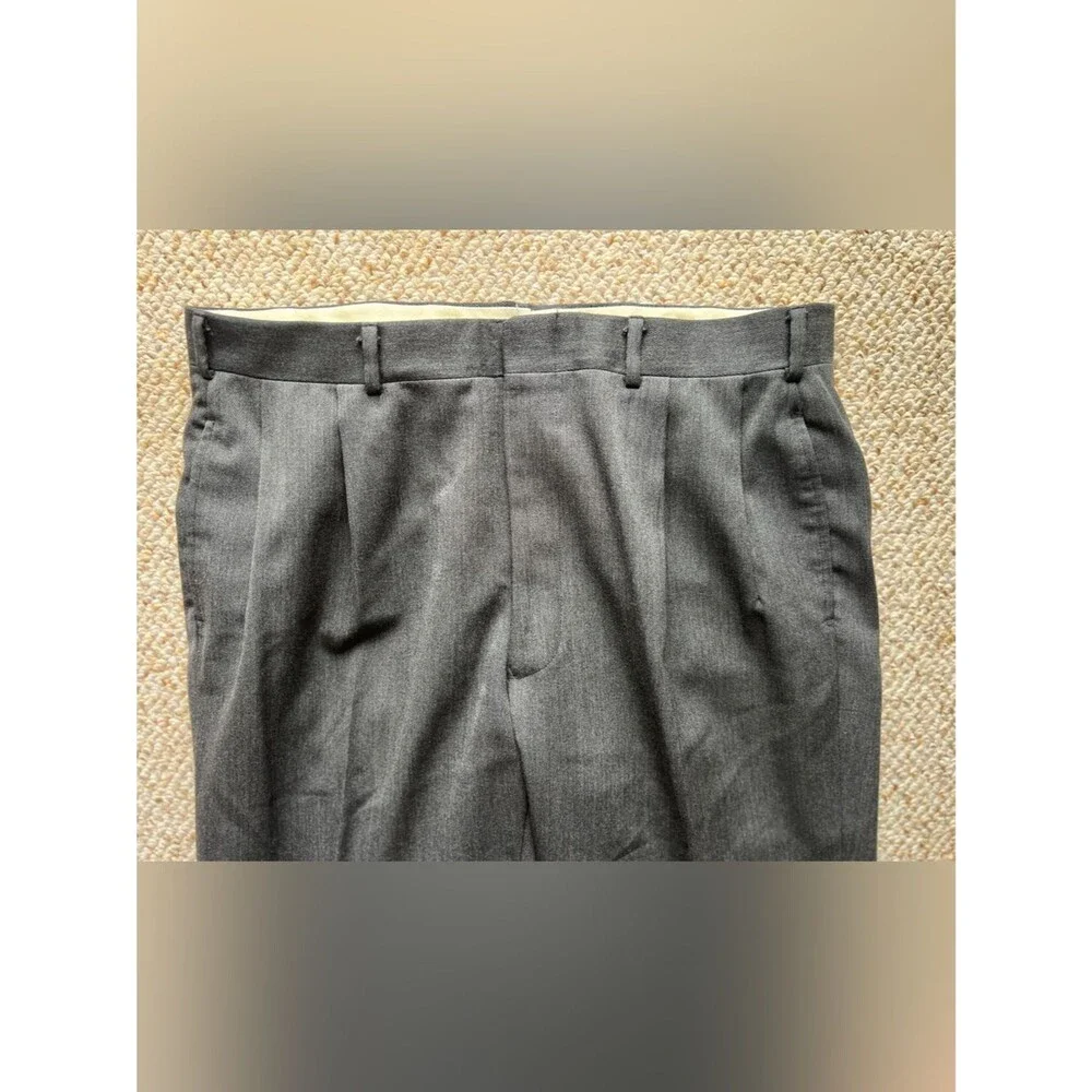 Vintage Brooks Brothers Wool ~33” Charcoal Grey Cuffed Hem Made in USA 100% Wool